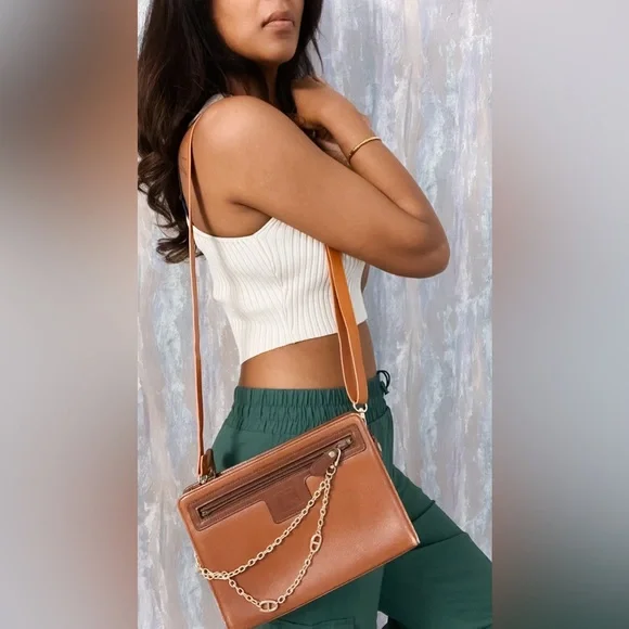Burberry Leather Clutch as Crossbody - Picture 1 of 12